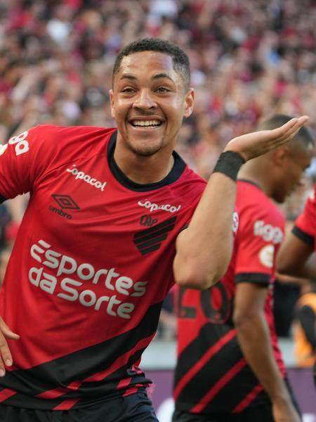 半岛体育在线-罗克转会巴萨谈妥 总金额7400万欧元 明年1月加盟