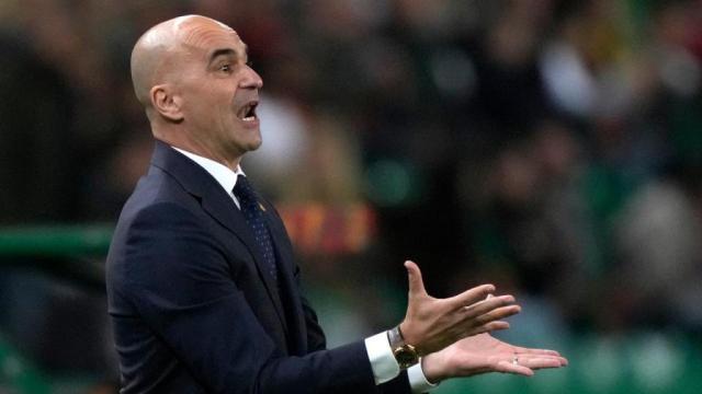 赛事分析-三中卫解放葡萄牙队进攻属性 马丁内斯赛后夸C罗