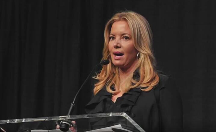 篮球-媒体人谈巴斯家族内斗：现在体育世界的宫廷戏 反映的都是人性