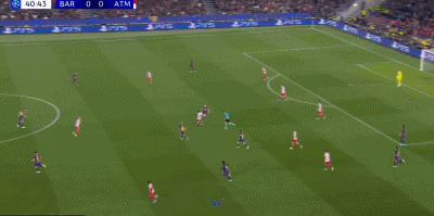 体育直播-半场:巴萨0-1马竞,阿尔瓦雷斯任意球破门,库巴西直红